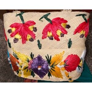 Vintage straw embroidered tote made in Jamaica floral design
